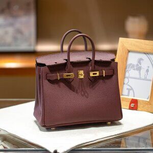 Classic Hermes Bag: A Stylish and Versatile Choice for Elegance